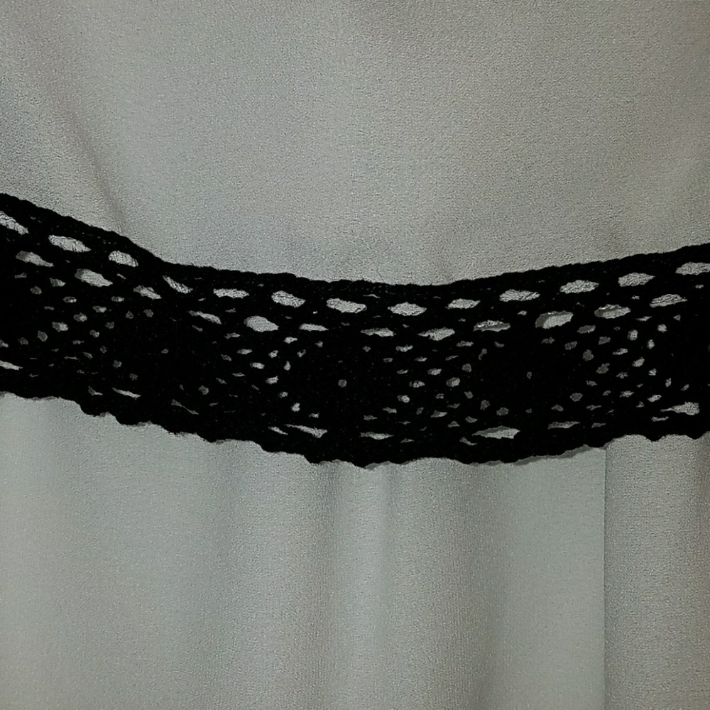🍬OFFERS🍬 Fascination off-the-shoulder blouse - Picture 5 of 8